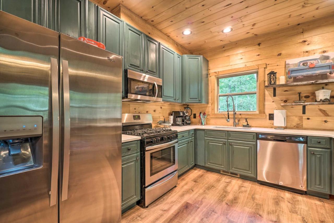 Peaceful Cabin On 3 Private Acres Deck And Fire Pit Blairsville Eksteriør billede