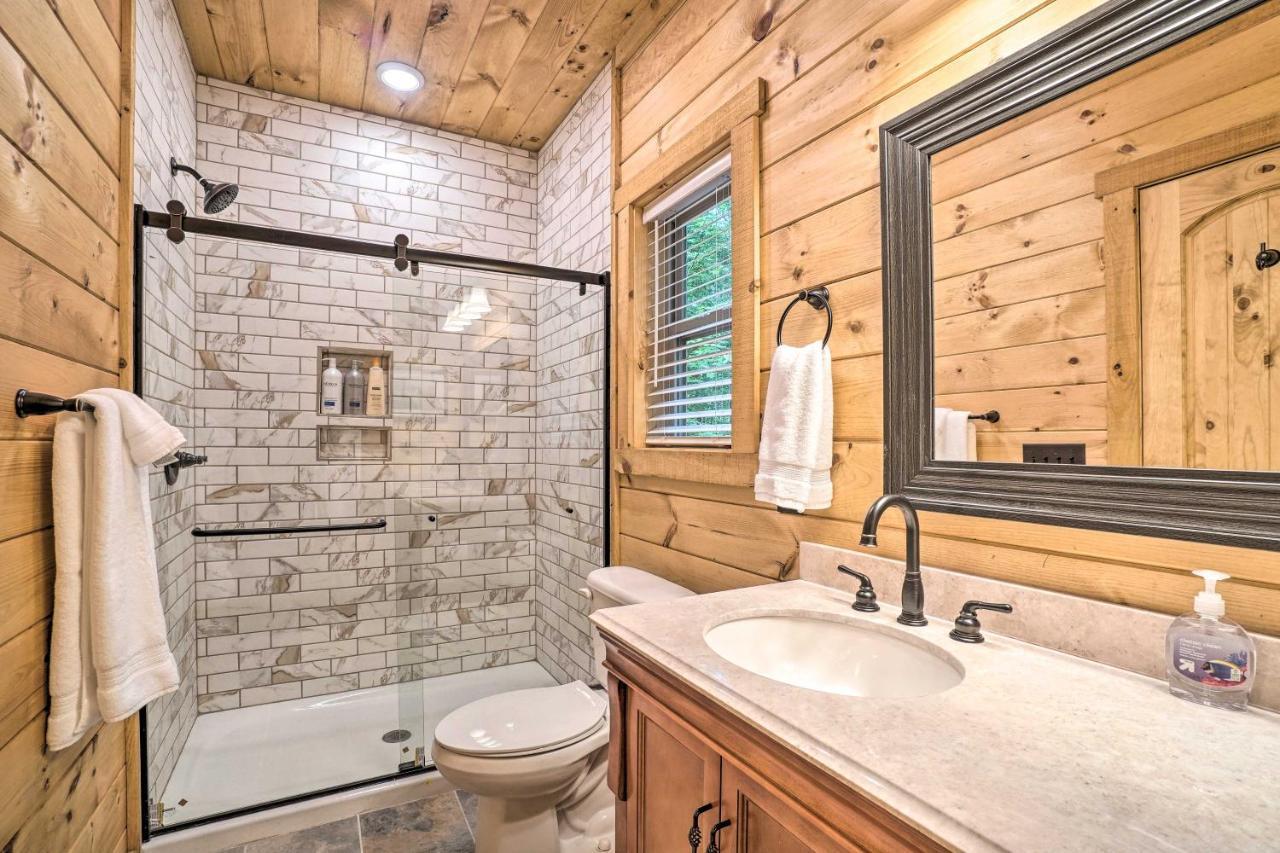 Peaceful Cabin On 3 Private Acres Deck And Fire Pit Blairsville Eksteriør billede